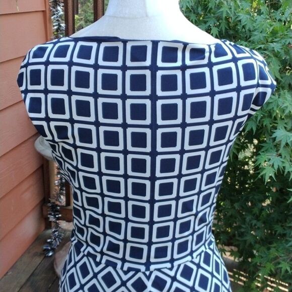 Lauren Ralph Lauren Soft Knit Dress - Picture 8 of 15